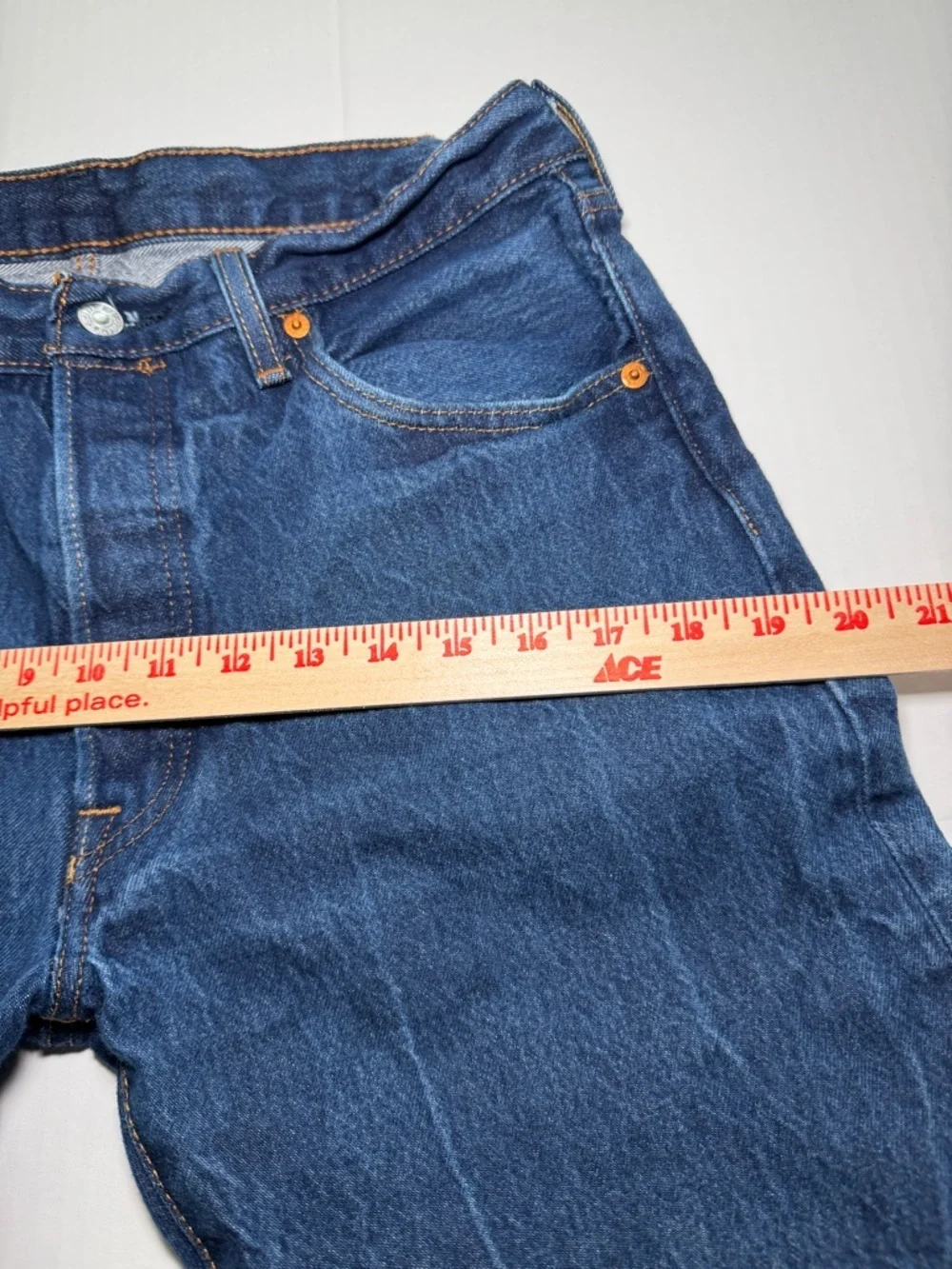 Levis straight leg